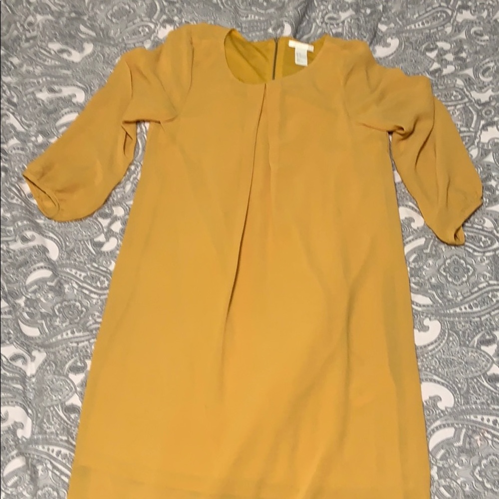 Yellow dress